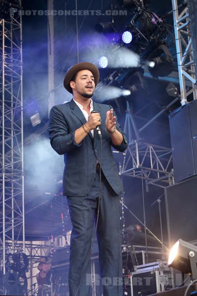 BEN L'ONCLE SOUL AND MONOPHONICS - 2014-07-20 - PARIS - Parvis de l'Hotel de Ville - 